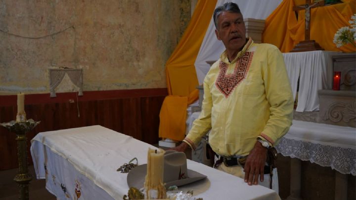 ¿Quién es el Padre Pistolas? El sacerdote que volverá a oficiar misas