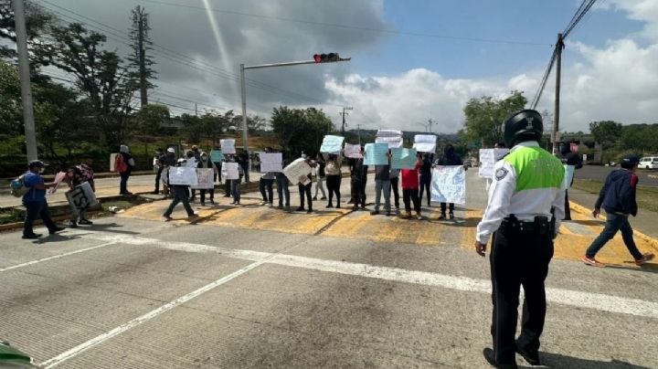 Tecnológico de Xalapa cumple 6 días en paro; exigen renuncia de director