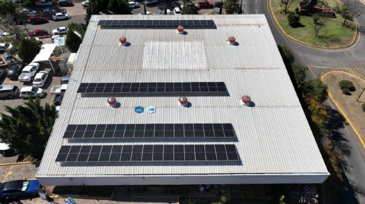 Guanajuato le apuesta al uso de energías renovables, entregan Sistema fotovoltaico