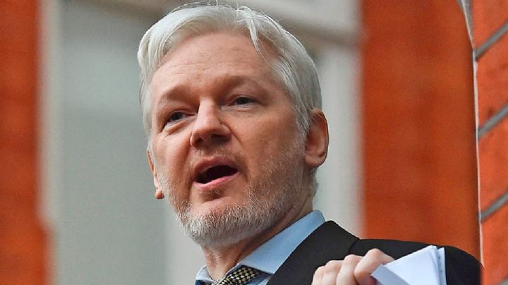 Julian Assange queda libre y ya viaja hacia Australia; logró trato con EU