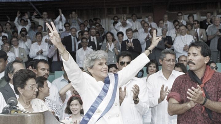 ¿Quién fue Violeta Barrios, la primera mujer presidenta en América?