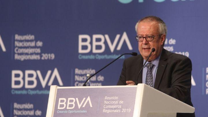 Hija de Carlos Urzúa se despide de él y de sus lectores con emotiva carta