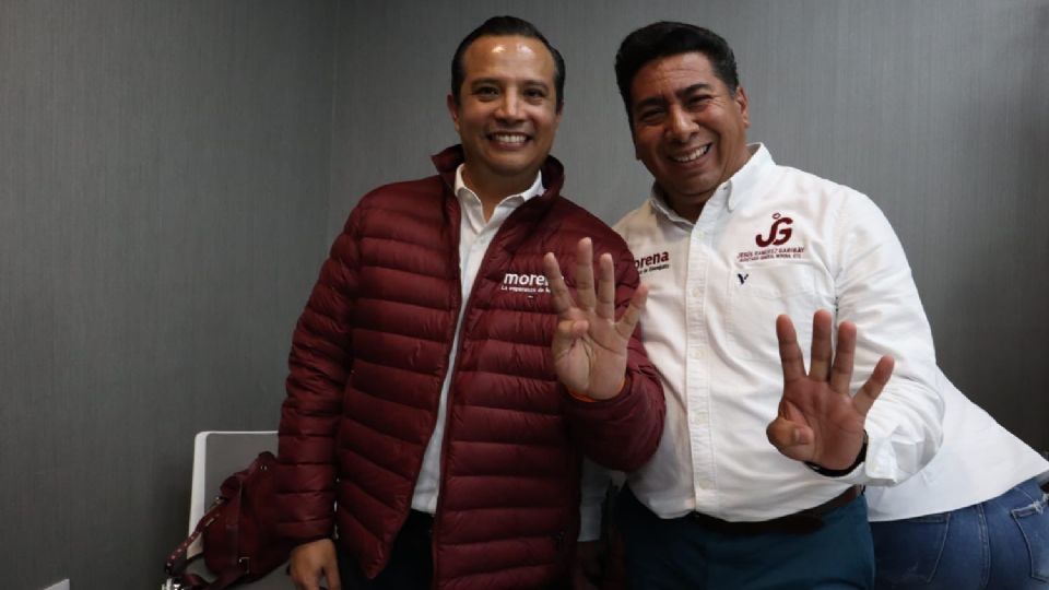 En su mensaje, Ramírez Garibay reconoció el currículum clave de Manrique para la campaña y destacó su humildad al sumarse como un 'soldado más' para luchar desde la trinchera que le toque.