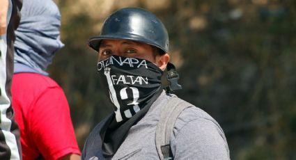 Policía que mató a normalista "se fugó": AMLO; “nadie lo presentó”: Fiscalía de Guerrero