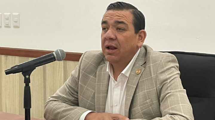 Pese a denuncia de violencia familiar, El Oso sigue aspiración por alcaldía de Metepec