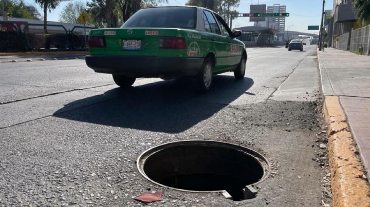 Hoyo en Adolfo López Mateos es un peligro para los automovilistas, tiene 15 días