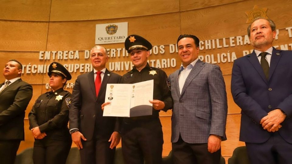 Reciben 22 Policías Municipales sus certificados de conclusión de estudios