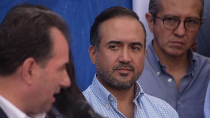 Fernando Yunes se inscribe como candidato a diputado plurinominal del PAN en Veracruz
