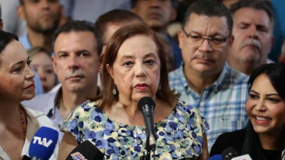 Régimen chavista vs Machado: Ahora impiden registro de Corina Yoris como rival de Maduro