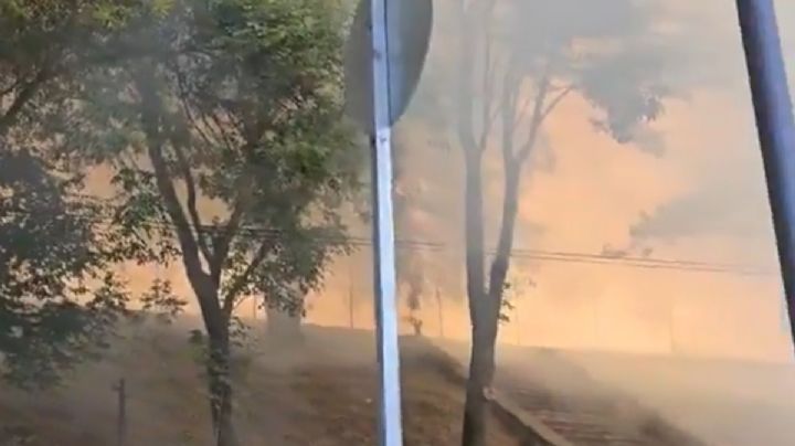 Naucalpan bajo fuego; se incendian pastizales del vaso regulador El Cristo