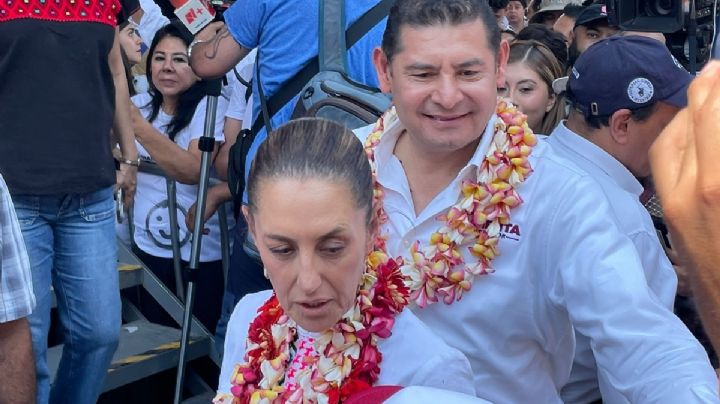 Sheinbaum critica a oposición por uso ilegal de logotipo del INE