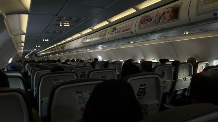 Viva Aerobús retrasa vuelo CDMX-Mérida, trabajadores toman el aeropuerto