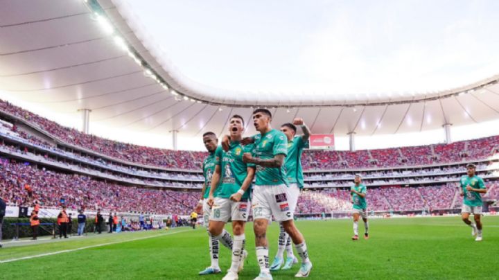 Viñas y Alvarado dan triunfo a La Fiera; derrotan a las Chivas en el Akron