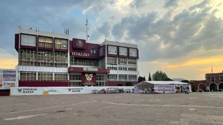 Con plantón antorchista exigen soluciones en Plaza Juárez