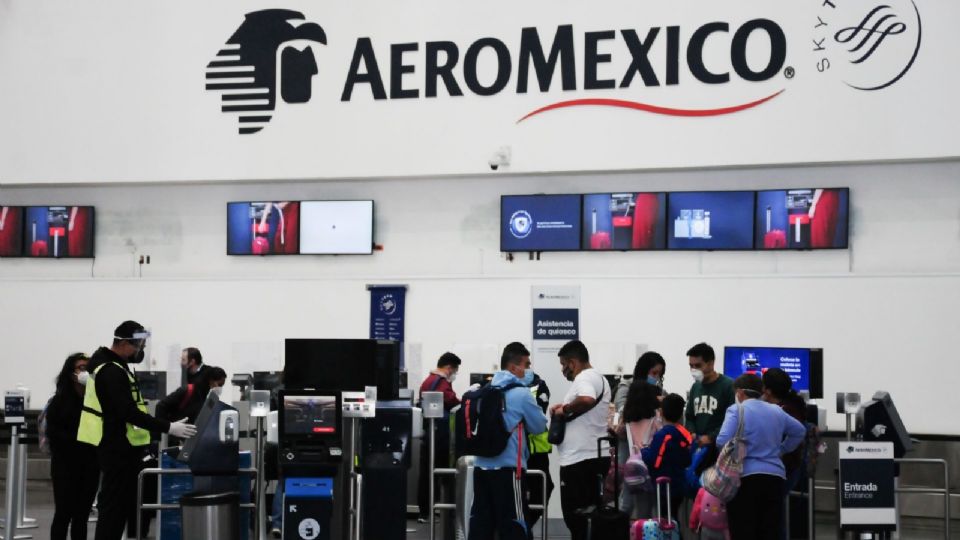 Pilotos de Aeroméxico amenazan huelga para el 1 de octubre