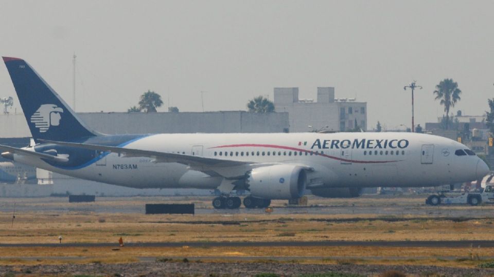 Aeroméxico hace cambios en los vuelos por el calor en CDMX