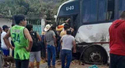 Autobús de peregrinos sufre accidente en carretera a Chalma; hay al menos 20 heridos