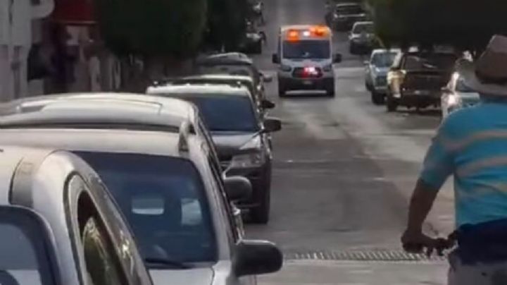 Joven de 22 años fallece baleado frente a su madre en la España