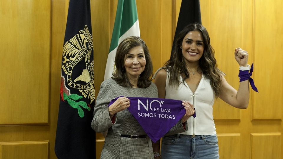 Candidata a la alcaldía Cuauhtémoc participa en foro feminista de la UNAM