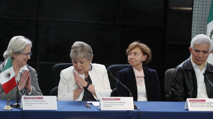 Llega a México delegación diplomática de Ecuador tras romper relaciones