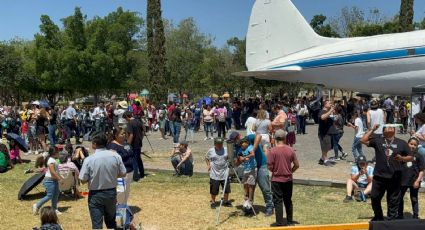 Cientos de leoneses observan eclipse en Explora y Forum Cultural