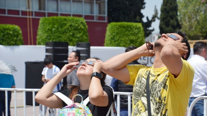 Así vivieron los pachuqueños el eclipse; más de 2 mil personas llegaron a Plaza Juárez