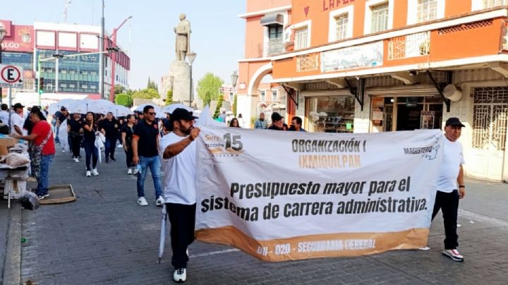 Carrera magisterial atropella derechos laborales, acusa SNTE en marcha del 1 de Mayo