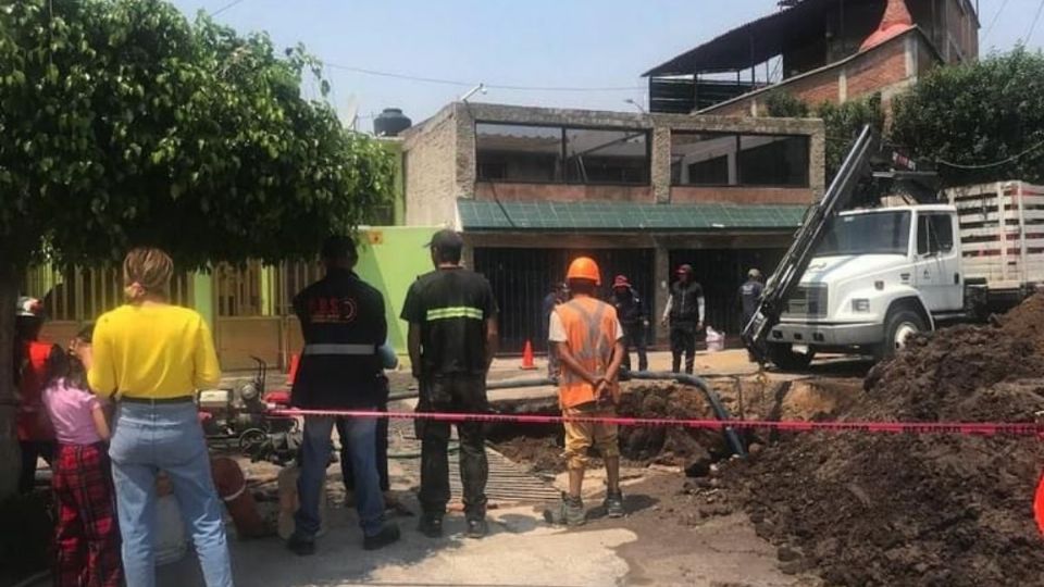 Fuga deja sin agua a vecinos de Ecatepec