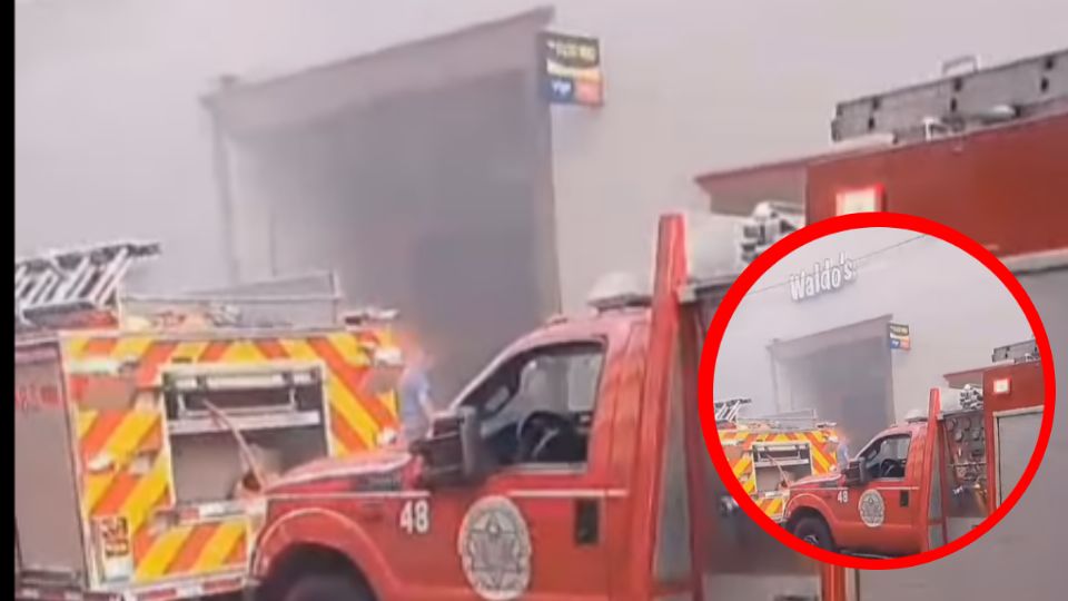 Se incendia tienda Waldo's en el centro