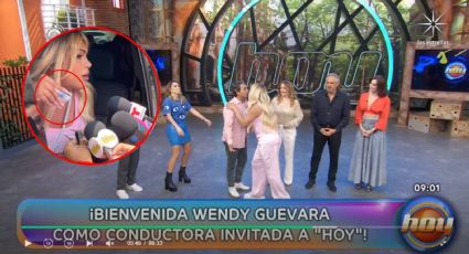 Wendy Guevara le roba beso a Raúl Araiza, conductor de Hoy