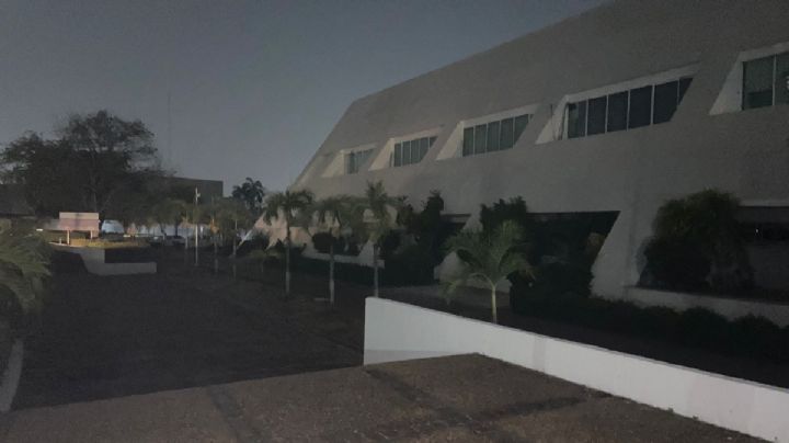 Apagón en Villahermosa deja en penumbra hasta el palacio municipal