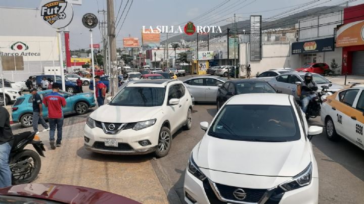 Y en Chiapas... maestros de la CNTE “regalan” gasolina