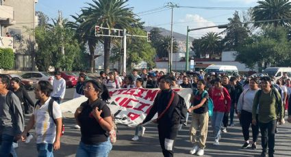 Estudiantes del Mexe exigen internado y culpan a SEPH por retraso de obras