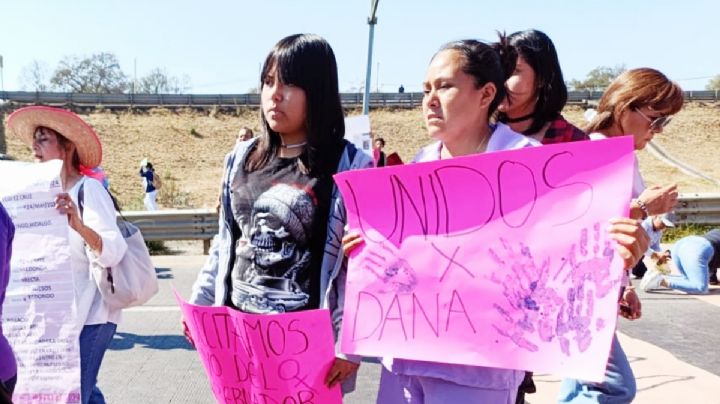 Bloquean 6 horas vía federal en Tulancio por desaparición de Dana, de 13 años de edad