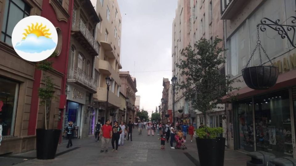 Disfrutaron leoneses ayer de unas chispas de lluvia acompañadas de rachas de viento.