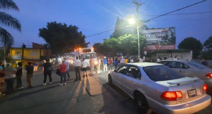 Bloqueos por falta de agua desquician tráfico en Xalapa