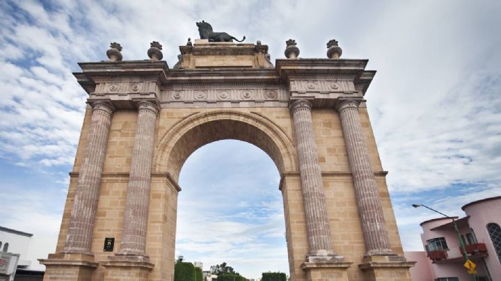 ¿El Arco de la Calzada alguna vez estuvo en venta? Esto dice la historia