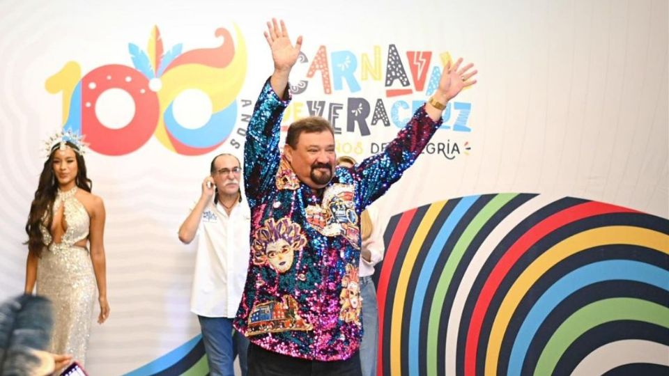 Esteban Rojano, rey del Carnaval de Veracruz 2024; así quedó conformada la corte