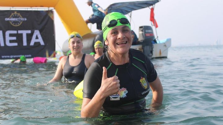 Niños con autismo: Montzerrat encontró su vocación enseñándolos a nadar