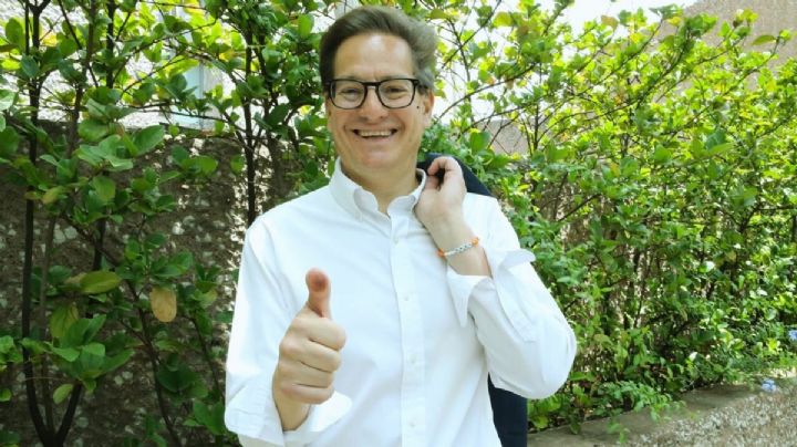 Salomón Chertorivski emite su voto y celebra la democracia