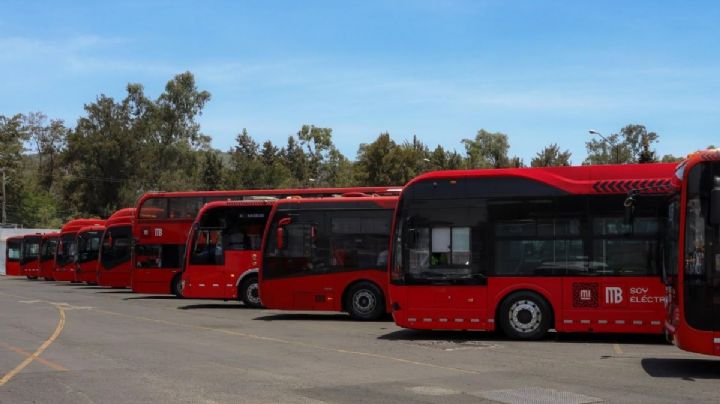 Estación Ciudad Universitaria del Metrobús Línea 1 queda fuera de servicio