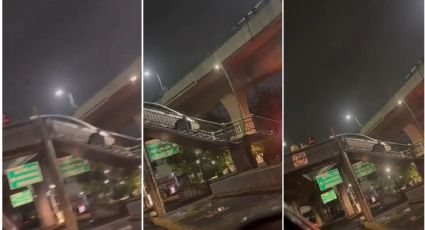 Naucalpan: ¿Qué pasó con el conductor del auto en el puente peatonal? | VIDEO