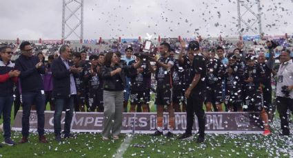 Pachuca le pasa por encima a las Chivas y se lleva la Copa por la Paz