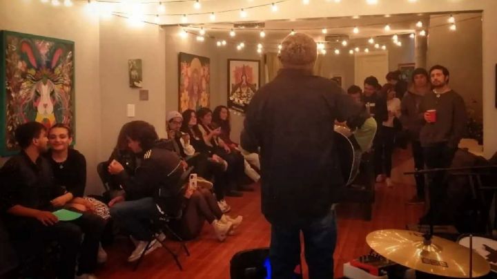 Exposiciones y música, en noveno aniversario del Grupo Cultural Colibrí, en Real del Monte