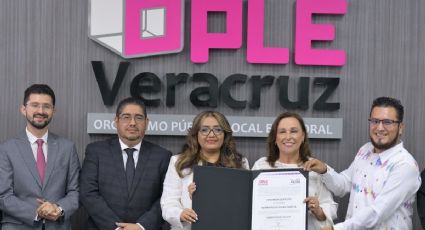 Rocío Nahle recibe constancia de mayoría de votos como gobernadora electa de Veracruz