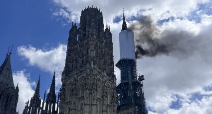 En medio de restauración, catedral de Rouen se incendia