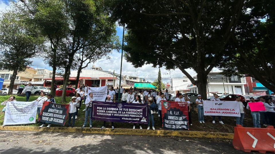 Realizaron protestas en Xalapa, donde se realizó un foro