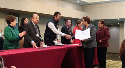 Canaco Pachuca entrega certificados en atención al cliente a prestadores de servicios de 19 municipios