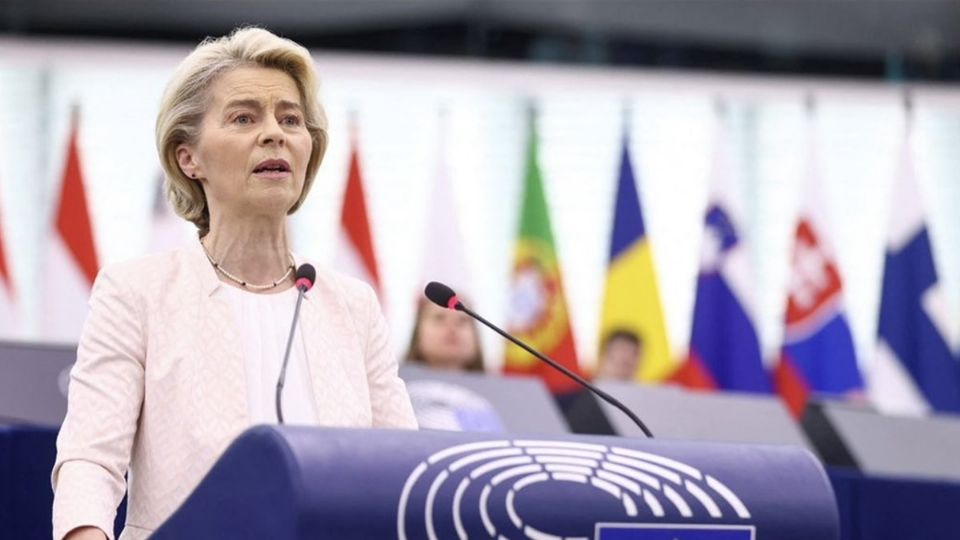 Von der Leyen de profesión médica, es madre de siete hijos