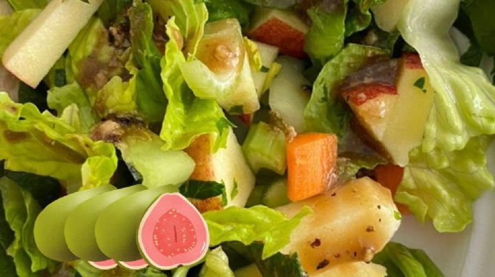 ¿Cómo puedo preparar una ensalada de pollo y guayaba de forma rápida y sencilla?